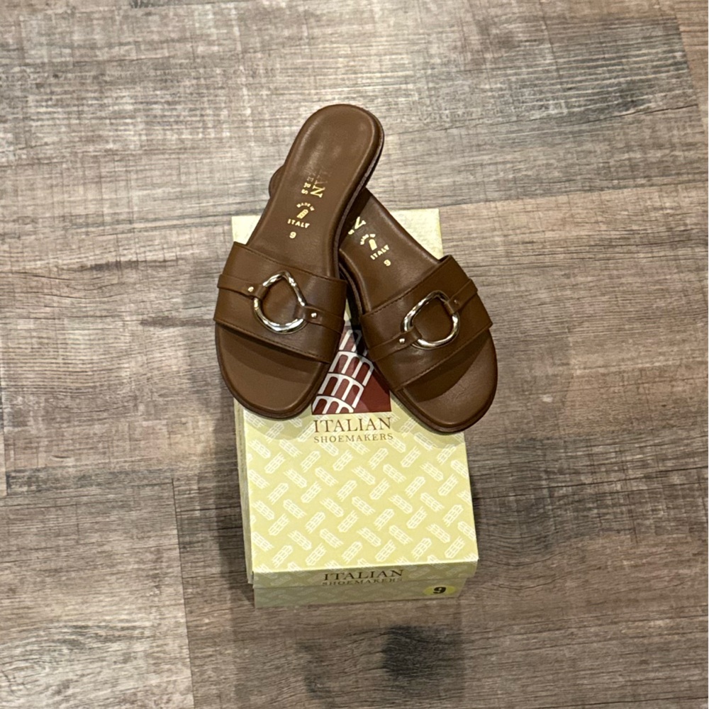 Italian Shoemakers Brown Slide Sandals - Size 9